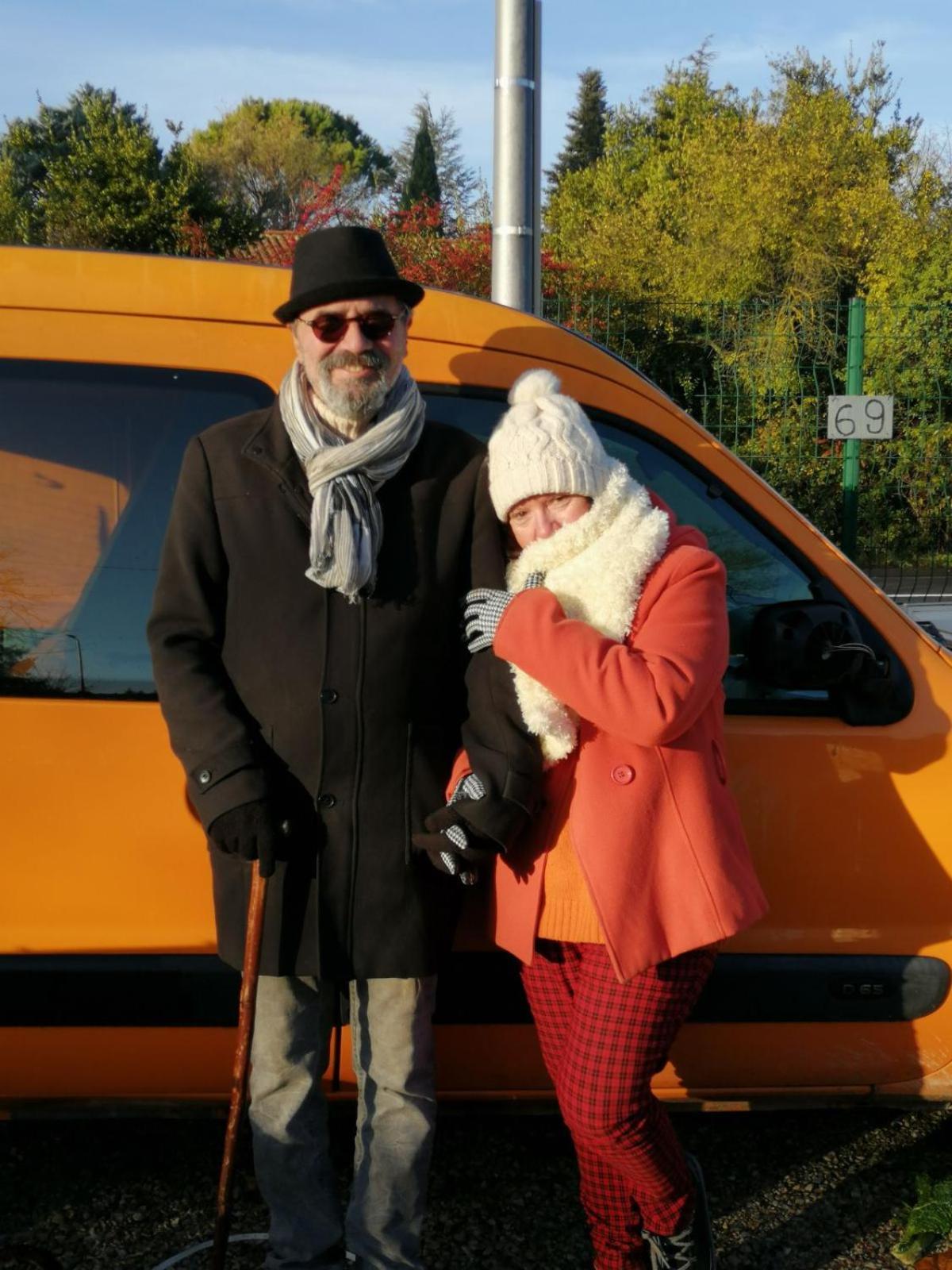 la fée viviane et michel l'enchanteur Robion en Luberon Exterior foto