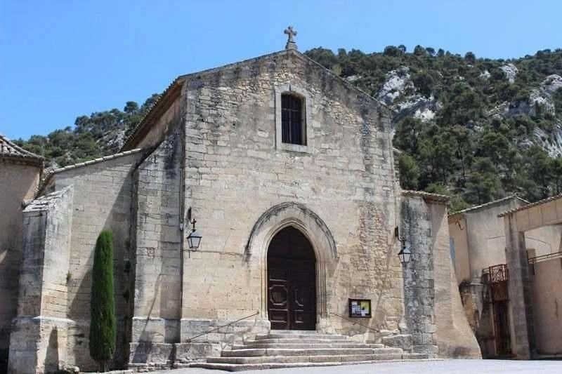 la fée viviane et michel l'enchanteur Robion en Luberon Exterior foto